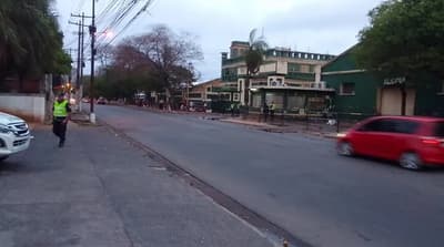Indígenas llegan al Indi, Av. Artigas se mantiene abierta