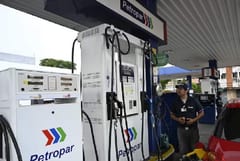 Casi 300 estaciones cerraron por subas de combustibles