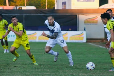 Ameliano y Recoleta miden fuerzas en el torneo Clausura