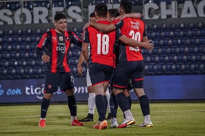 Libertad y Cerro jugarán en simultáneo este martes