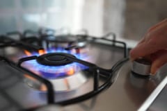 Cocinas eléctricas podrían reducir el gasto de los hogares