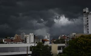 Tormentas y calor marcarán el inicio de la semana
