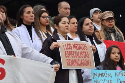 Nueva propuesta salarial para médicos: sueldos llegarán a G. 21,7 millones