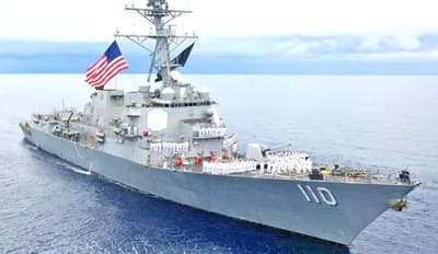 EE.UU. despliega destructores en costa de Venezuela contra narcos