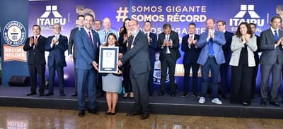 Itaipú Binacional rompe récord Guinness en producción hidroeléctrica