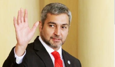 Abdo Benítez oficializa el Equipo de Transición