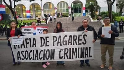 Víctimas de la Mafia de los pagarés denuncian nuevos embargos