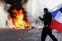 Francia aplica toques de queda tras disturbios y saqueos