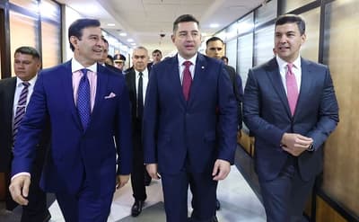 Peña y Alliana en reunión por Ministerio de Economía