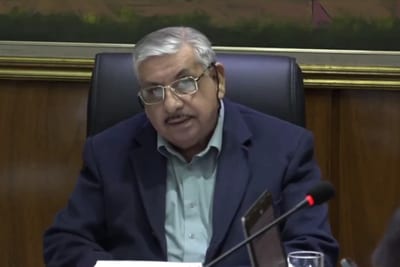 Isaías Fretes compra su silla ante falta de fondos en IPS