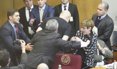 Piden suspender a Riera y Payo por 60 días