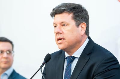 Ministro defiende que MIC absorba Viceministerio de Minas y Energía