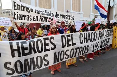 Reclamo maká por usurpación de tierras causa revuelo internacional