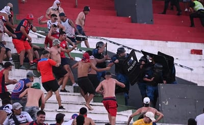 Sancionan a 22 personas y multan a Olimpia por violencia en clásico