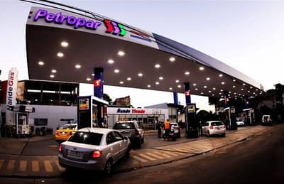 Petropar evalúa una posible baja en los combustibles para julio