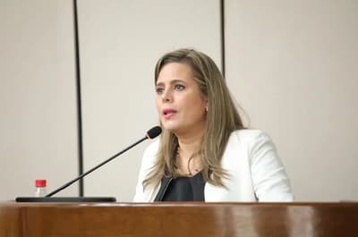 Senadora Kattya González acusa al Gobierno de 'mentir' sobre el convenio con la Unión Europea