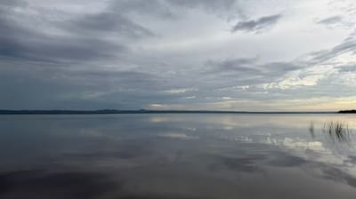 Martes con lluvias dispersas y temperaturas en ascenso