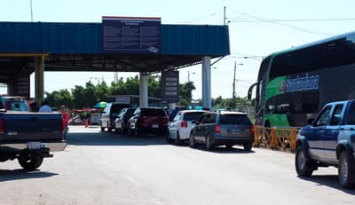 Gobierno de Milei impacta turismo de compras con Argentina