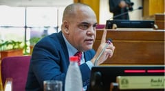 Fiscalía investiga a Bachi Núñez por presunta corrupción