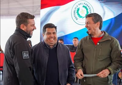 Piden informes sobre bonos y acciones de Peña vinculadas a licitaciones