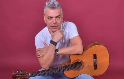 Fito Espínola lanza “Luna Gitana”, su primer álbum en plataformas digitales
