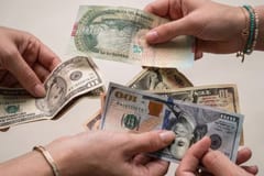 Diez gremios piden al MEF reunión por caída del dólar