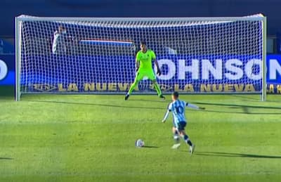 Paraguayos no fallan en tanda de penales que eliminó a Boca