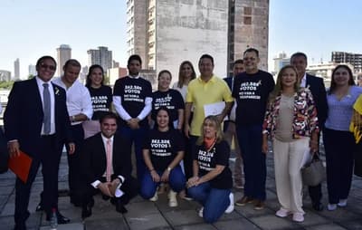 Diputados del tercer espacio protestan contra declaraciones de Yamil Esgaib
