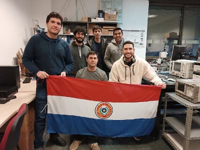 Más de 2.000 becarios de Becal contribuyen al país