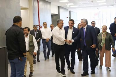 Acuerdo por reajuste salarial docente genera división gremial