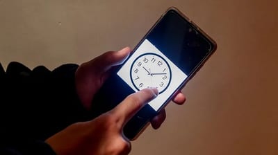 Cambio de hora definitivo retrasaría amaneceres en invierno