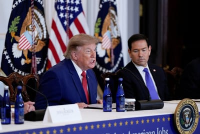 Estados Unidos suspende citas para solicitar visados en todo el mundo