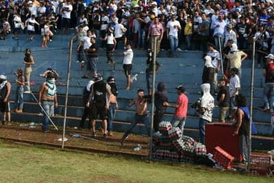 Suman más de 500 barrabravas detenidos