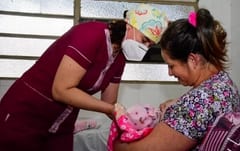 Día del Obstetra: destacan su aporte a la salud materna y neonatal