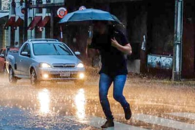 Alerta por lluvias y tormentas eléctricas en Paraguay este sábado