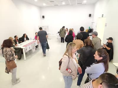 Paraguayos en el exterior alertan sobre proyecto que limita el voto