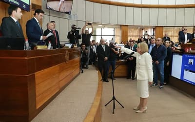 Juramento de Pucheta provoca tensión en el Senado