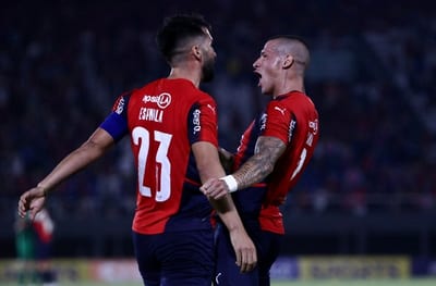 Cerro golea y le corta el invicto a Resistencia