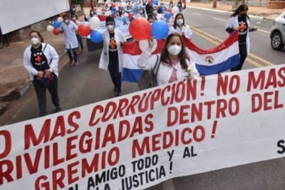 Marcha de médicos afecta el tránsito en Asunción: zonas con posibles demoras