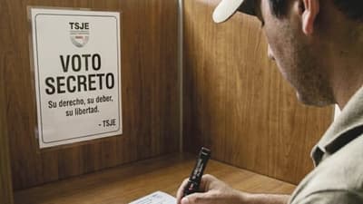 ¿Usarán bolígrafos con cámaras en internas?