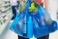 Diputados proponen que bolsas con publicidad sean gratis