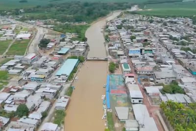 Inundaciones en Ecuador dejan tres muertos y miles de afectados