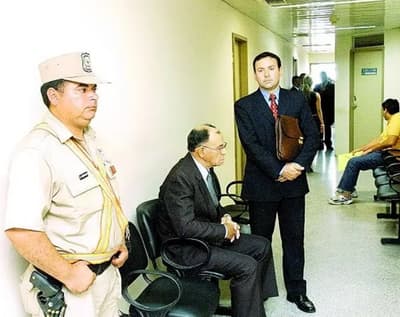 Convocan a protesta por juicio a torturador