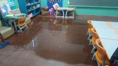 Lluvias dañan escuelas y padres deben pagar reparaciones