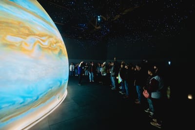 MuCi celebra el mes de la niñez con talleres, planetario y observación de un eclipse