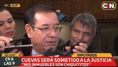 Cuevas dice que tiene propiedades “chiquititas”