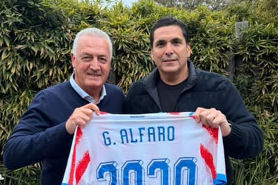 Oficial: Alfaro renovó con la Albirroja hasta el 2030