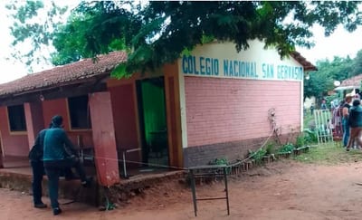 Directora de colegio murió apuñalada por un estudiante, reportan