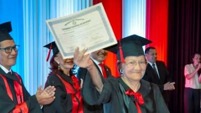 Inspiración sin límites: Abogada paraguaya de 83 años continúa rompiendo barreras
