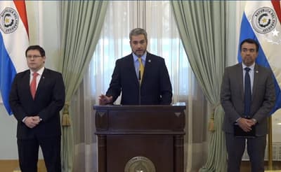 “La prioridad es salvar vidas”, afirma Abdo Benítez al anunciar medidas
